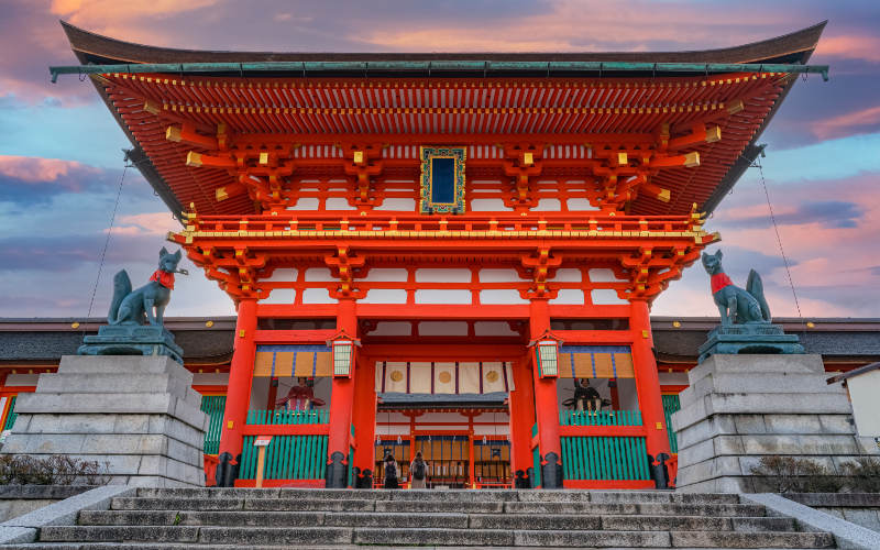 Japan-Kyoto-Fushimi-Inari-Taisha-800x500
